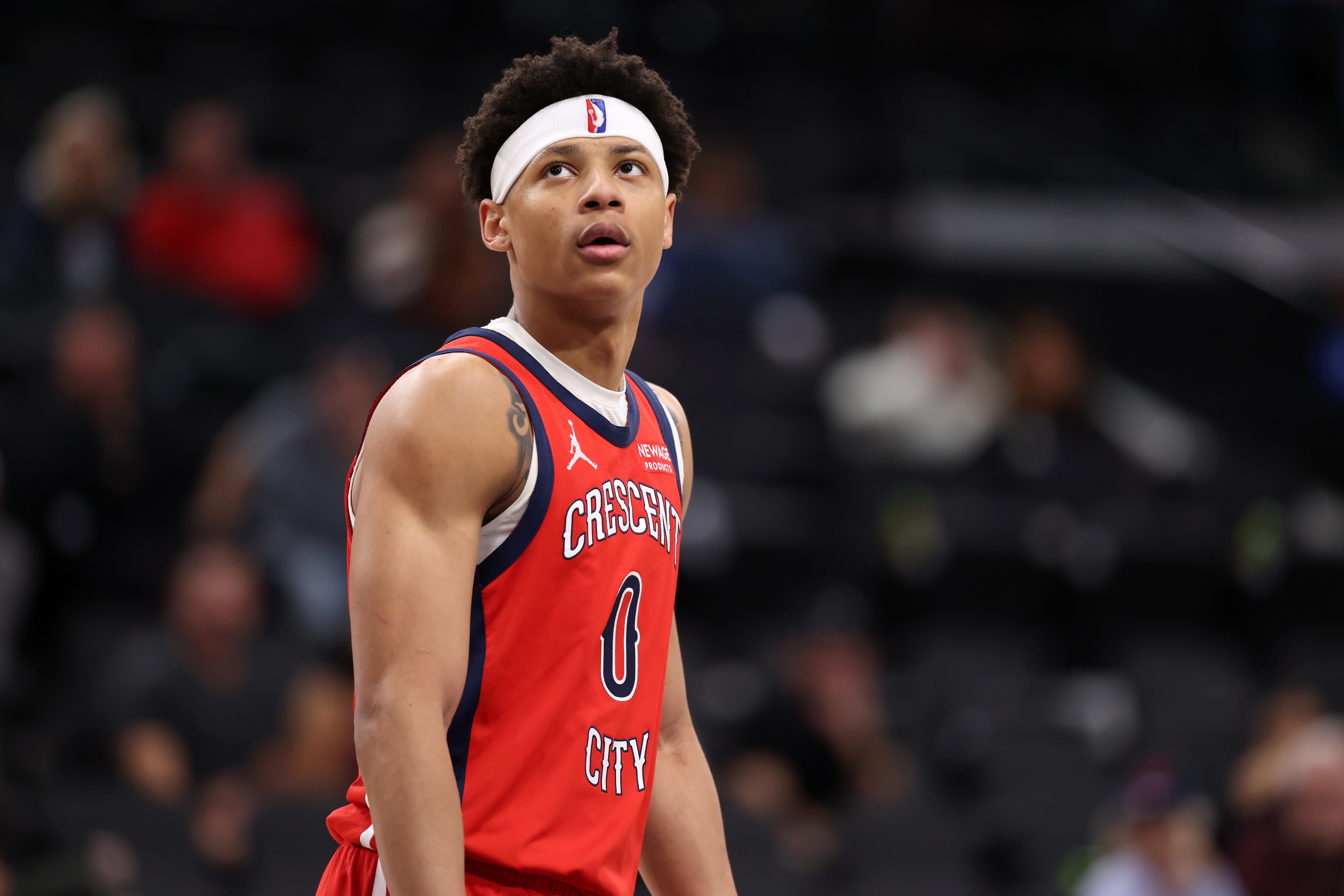 AG体育-冲劲十足！费尔斯半场14中7砍下20分4板 罚球5中5